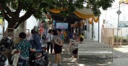 Gereja Pantekosta Masih Ditutup, Jemaat Misa di Jalan dan Parkiran