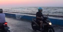 Banjir Rob Rendam 4 RT di Jakarta Utara dan Jakarta Barat