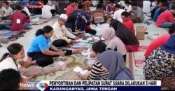 120 Relawan Karanganyar Tuntaskan Pelipatan 701.377 Kertas Surat Suara