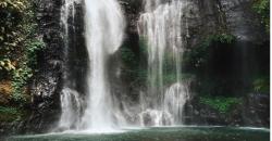 Tersembunyi di Bali, Indahnya Aliran Air Terjun Lemukih Kembar 3
