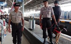 PT KAI Daop VI Kerahkan Anjing Pelacak dan Siapkan 7 Kereta Tambahan