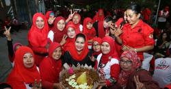 PDIP Suguhkan 117 Tumpeng di Malam Syukuran Kelahiran Bung Karno