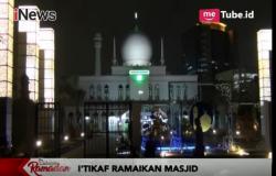 Buru Lailatul Qadar, Ratusan Umat Islam Iktikaf di Masjid Agung Al-Azhar