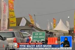 Banyak Pemudik Berhenti di Bahu Jalan, Kawasan Palimanan-Kanci Jadi Titik Macet