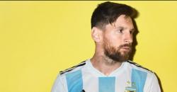 Messi Berpose Angkuh di Sesi Foto Timnas Argentina Jelang Piala Dunia