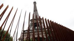 Pagar Antiterorisme Senilai Rp558 Miliar Dipasang di Menara Eiffel