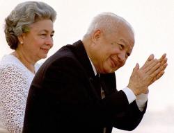 Mobil Dihantam Taksi, Pangeran Kamboja Terluka dan Istrinya Tewas