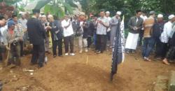 Sang Anak Menangis Menceritakan Pesan Terakhir Harry Moekti