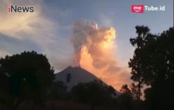 Gunung Agung Kembali Lontarkan Asap Setinggi 2.000 Meter