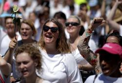 575 Wanita Ditangkap karena Memprotes Kebijakan Imigrasi Trump