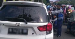 Parkir Sembarangan di Surabaya, Ban Bisa Gembos dan Denda Rp2,5 Juta