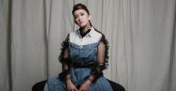 3 Gaya Busana Unik Nafa Urbach, Nomor 1 Bikin Kesan Misterius