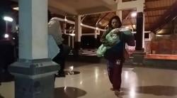 Erupsi Gunung Agung, Bayi 7 Hari Terpaksa Ikut Mengungsi