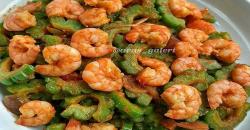 Nikmati Sensasi Pahitnya Tumis Pare Udang Pedas untuk Santap Malam