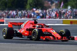 Vettel Menangkan GP Inggris, Hamilton Jadi Runner-up Usai Melintir