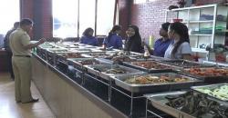 Warung Makan di Makassar Hanya Boleh Layani Pesanan Dibawa Pulang