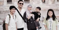 Banyak Selebriti Hijrah, Arie Untung Nostalgia Masa Lalu