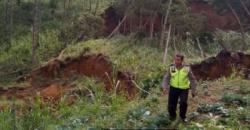 Lereng Gunung Wilis Longsor, Motor dan Lahan Pertanian Tertimbun