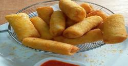 Asyiknya Menyantap Risoles Kampung Pakai Sambal Tauco