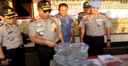 Tim Densus Tangkap 7 Terduga Teroris Kelompok JAD Haurgeulis Indramayu