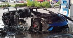 Apes, Lamborghini Huracan Performante Ludes Terbakar di SPBU