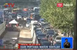 Hari Pertama Sekolah, Volume Kendaraan di Ibu Kota Kembali Padat