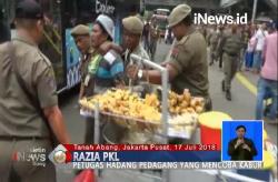 Jualan di Trotoar, Satpol PP Razia PKL di Tanah Abang