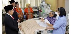 Jokowi dan JK Jenguk SBY di RSPAD, Ini yang Mereka Bicarakan