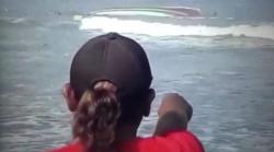 Tegang, Begini Detik-Detik Kapal Nelayan Tenggelam di Perairan Jember