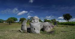 Menelusuri Lembah Bada yang Menawan di Poso, Ada Patung Purbakalanya