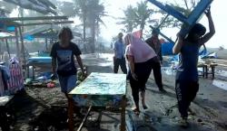 Gelombang Tinggi 6 Meter, Sejumlah Pantai di Kebumen Porak-Poranda