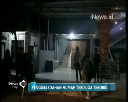 Densus 88 Geledah Rumah Terduga Teroris di Bandung