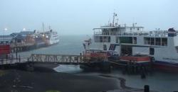 2 Kapal Saling Bersenggolan di Pelabuhan Lembar akibat Cuaca Buruk
