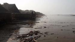 Ratusan Rumah Warga di Banten Hancur Diterjang Gelombang Tinggi