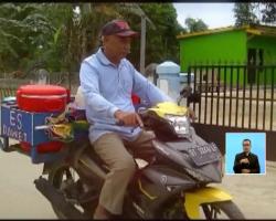 Nabung 20 Tahun, Pasutri Penjual Es Dawet Naik Haji