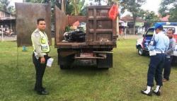 Tabrak Truk Terparkir, Prajurit TNI di Pekanbaru Tewas