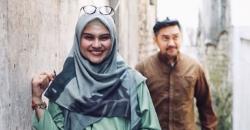 Selamat, Zee Zee Shahab Kembali Dikaruniai Anak Laki-Laki