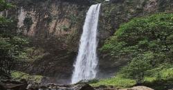Uji Adrenalin di Air Terjun Mandi Angin, Tertinggi di Hutan Bengkulu