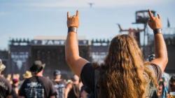 2 Kakek Kabur dari Panti Jompo ke Festival Musik Heavy Metal