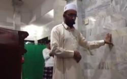 Video Imam Tetap Salat saat Gempa Guncang Bali Mendunia