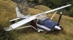 Pesawat Ringan Ringsek usai Jatuh di Hutan, Pilot Berhasil Selamat