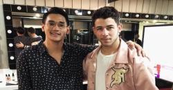 Foto Bareng Nick Jonas, Afgansyah Reza Minta Tolong Priyanka Chopra