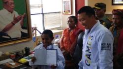 Meski Sakit Perut, Joni Tetap Panjat Tiang agar Merah Putih Berkibar