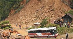 Sempat Putus akibat Longsor, Jalur Trenggalek-Ponorogo Dibuka Kembali