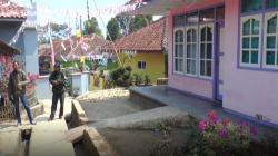 Didatangi Polisi, Orang Tua Penembak Anggota PJR Polda Trauma Berat