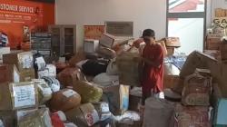 Puluhan Ton Bantuan Korban Gempa Lombok Masih Tertahan di Kantor Pos