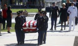 Eks Wapres AS Joe Biden Pimpin Upacara Penghormatan untuk John McCain