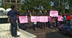 Puluhan Massa Demo Kejati, Tagih Tindak Lanjut Kasus Korupsi P2SEM