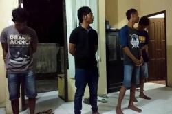 Mabuk Obat Batuk Cair, 6 Tukang Bangunan Ini Dicokok Satpol PP