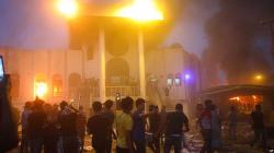 Mengamuk, Demonstran Irak Bakar Konsulat Iran di Basra